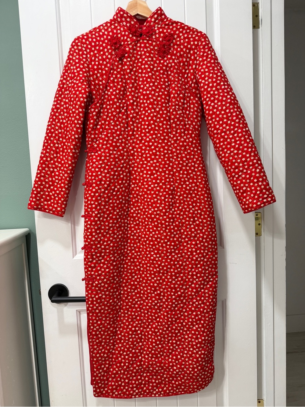 Women’s Red Dainty Floral Quilted Cheongsam Dress
